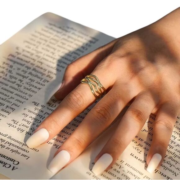 ENA 925 Sterling Silver Elegant Wavy Design Ring - Picture 3 of 6